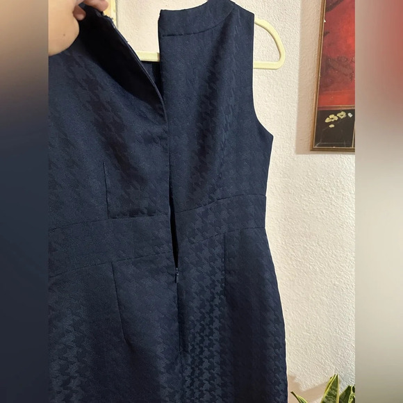 Tahari navy dress size 8 - Picture 4 of 10